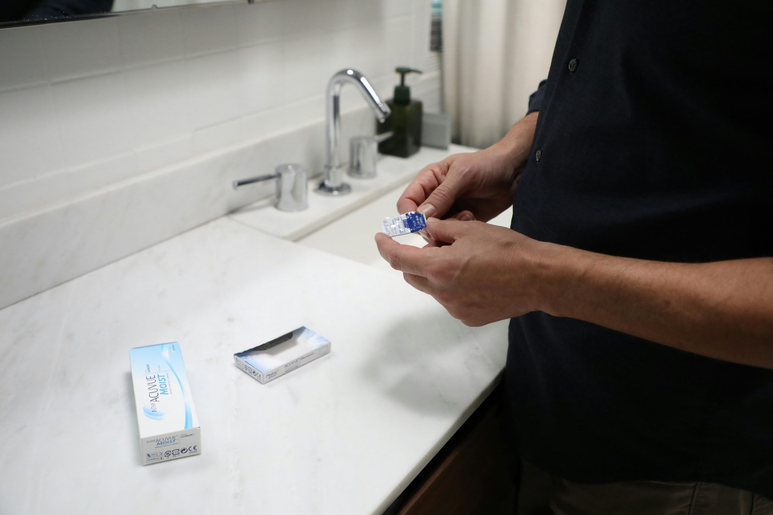 How to Get Contact Lenses